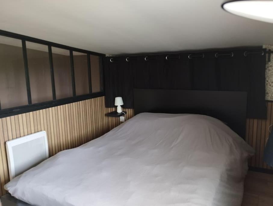 Appartement La Rose Du Bel Homme à Rocroi Extérieur photo